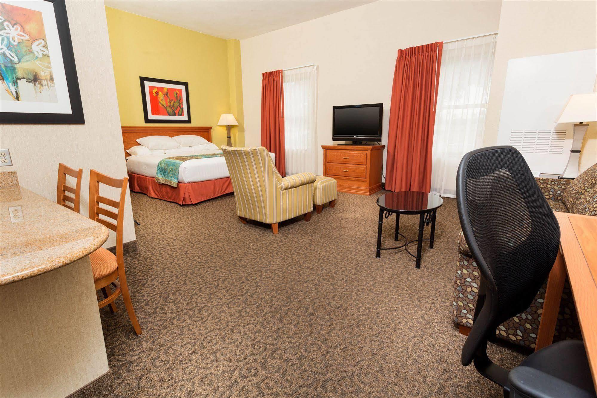 Drury Inn & Suites Mcallen Bagian luar foto